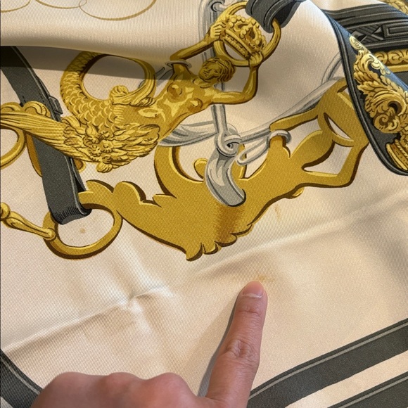 Hermes Paris Scarf Printed 100% Silk - Picture 9 of 10